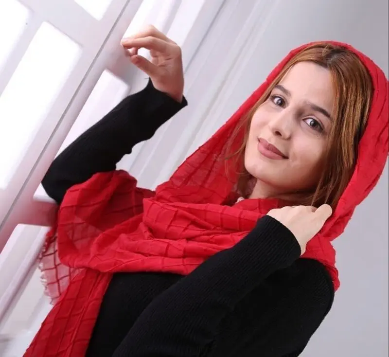 نگاهی به چیدمان خونه مجردی شاهانه و مجلل « غزاله اکرمی» بازیگر سریال سوجان - غزالهاکرمی 2