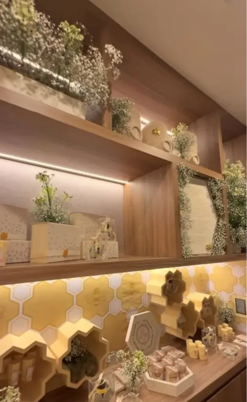 نگاهی به عمارت شاه نشین و مجلل نیمار با حیاط باصفا و دلباز - نیمار 2