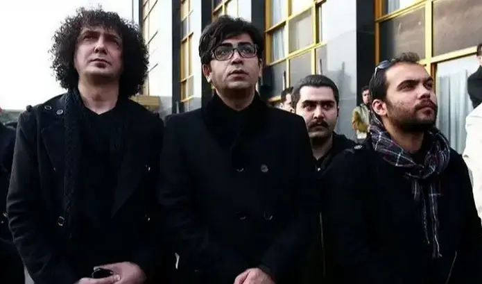 سفر در زمان؛ نگاهی به تیپ و استایل بازیگران زن و مرد در تشییع مرتضی پاشایی ۱۲ سال پیش - 0Sf7i9UhC2lH