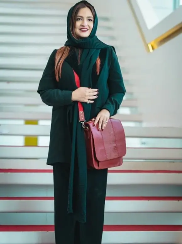 نگاهی به تیپ و استایل فوق لاکچری بازیگران و هنرمندان به رنگ سال ۲۰۲۶ جذاب - 207955 0cd53362b8b368bb064cbb5baa1a77ce