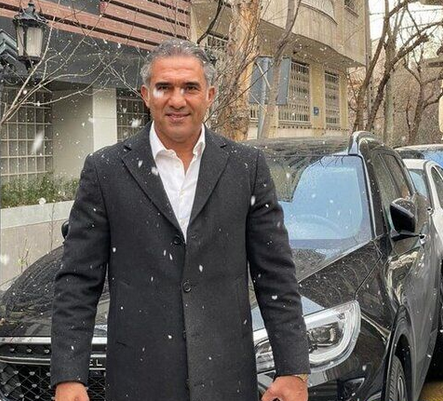 نگاهی به ماشین‌ لوکس احمدرضا عابدزاده، دروازه‌بان افسانه ای تیم ملی/ ماشین نیست که کشتیه! - file 19