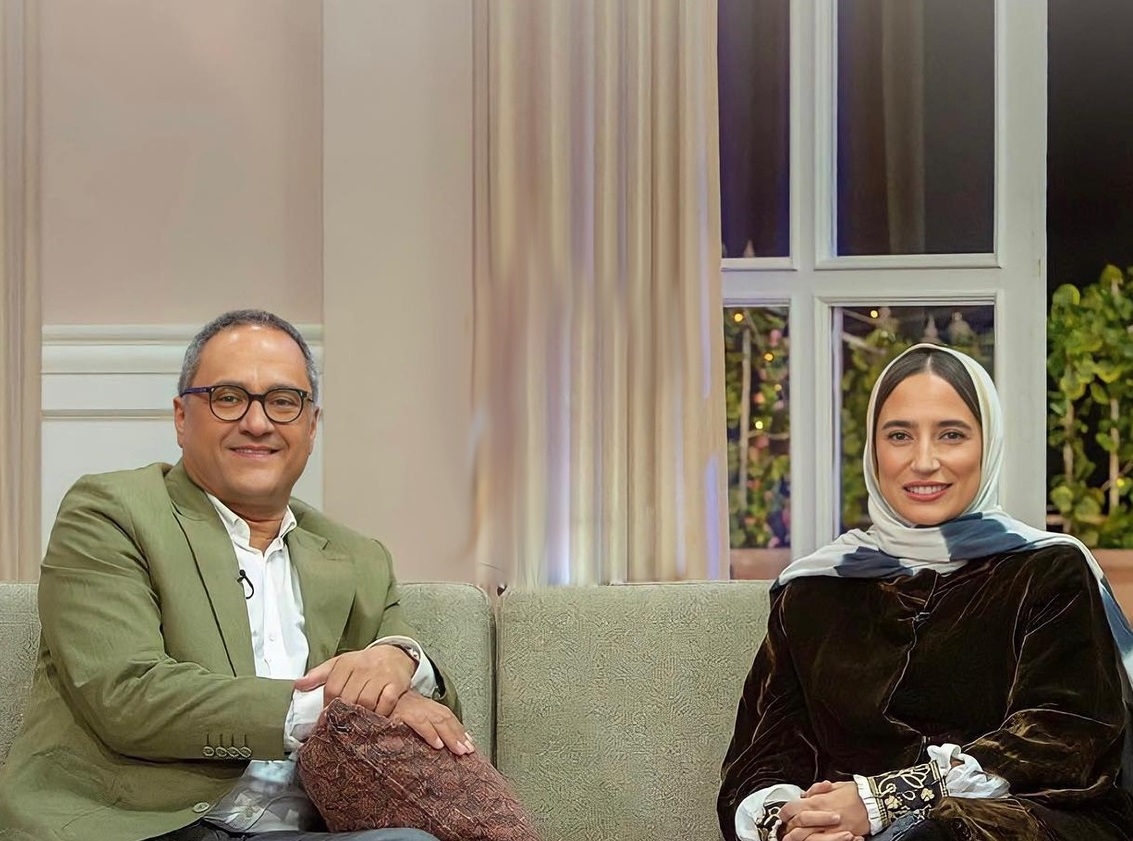 نگاهی به چیدمان منزل ۴۰۰ متری نگار جواهریان و رامبد جوان با وسایل نوردخت/ کفپوش چوبی ،مبلمان مدرن سبزرنگ و پنجره قدی با ویو ابدی - file 6 2