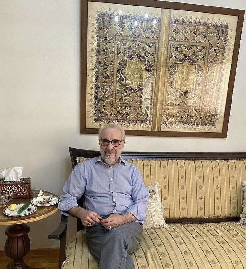 نگاهی به چیدمان لوکس اما ساده خانه سید محمد خاتمی رییس جمهور اسبق / از مبلمان شیک و تابلوی تذهیب روی دیوار و... - file 8 4